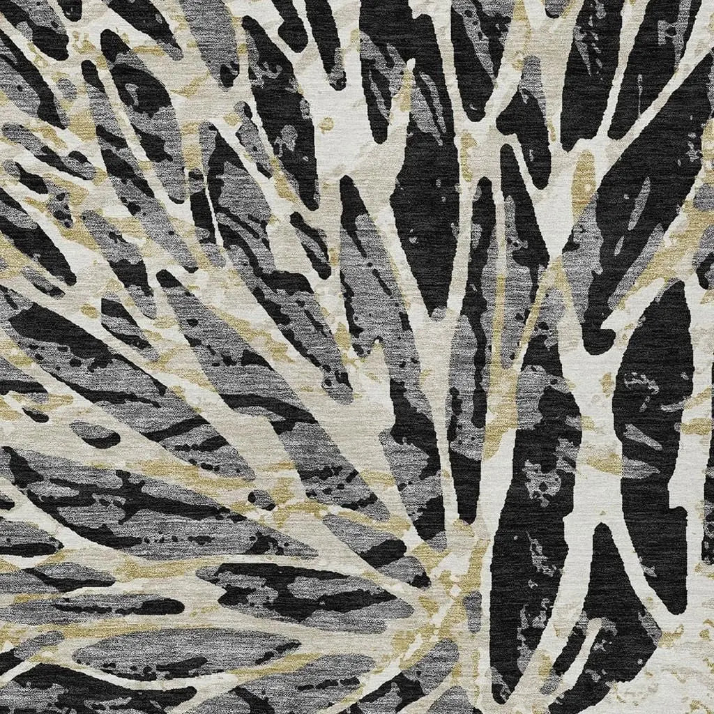 5' X 8' Black And Ivory Abstract Washable Indoor Outdoor Area Rug Homeroots Outdoor