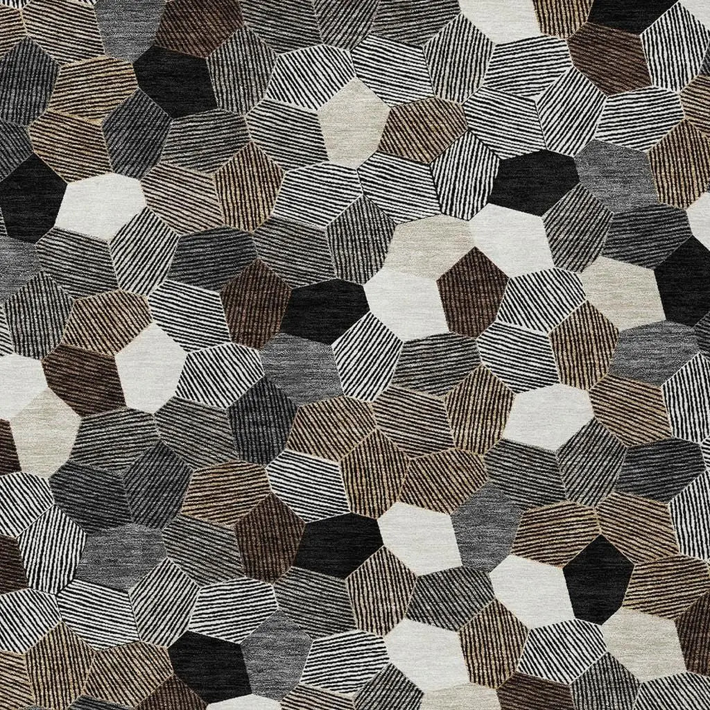 5' X 8' Black And Ivory Geometric Washable Indoor Outdoor Area Rug Homeroots Outdoor