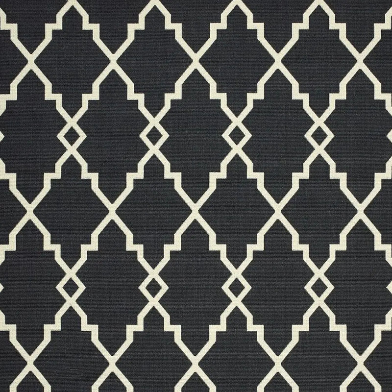 5' X 8' Black And Ivory Indoor Outdoor Area Rug Homeroots Outdoor
