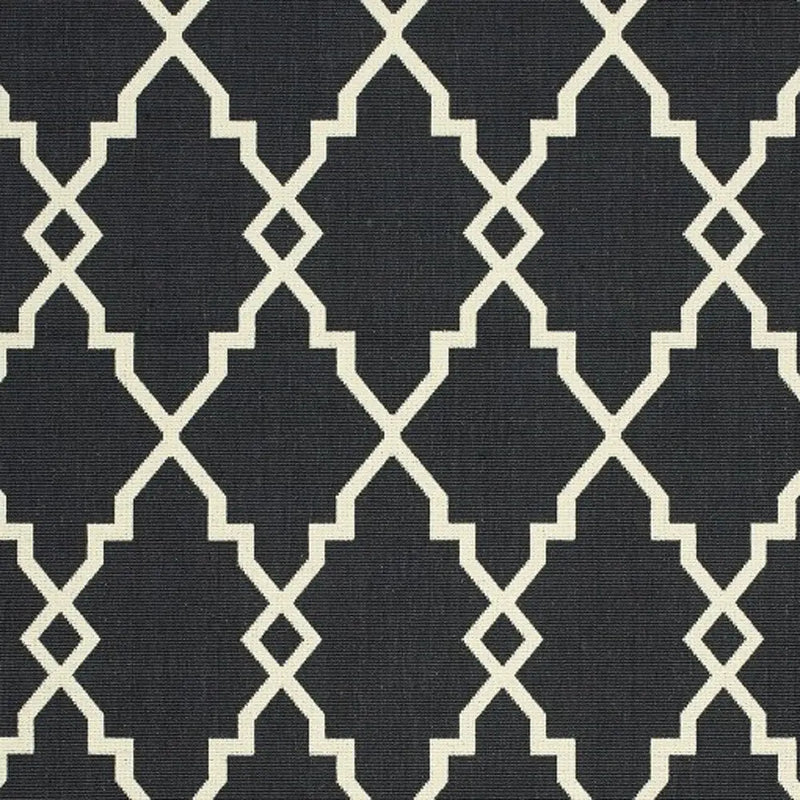 5' X 8' Black And Ivory Indoor Outdoor Area Rug Homeroots Outdoor