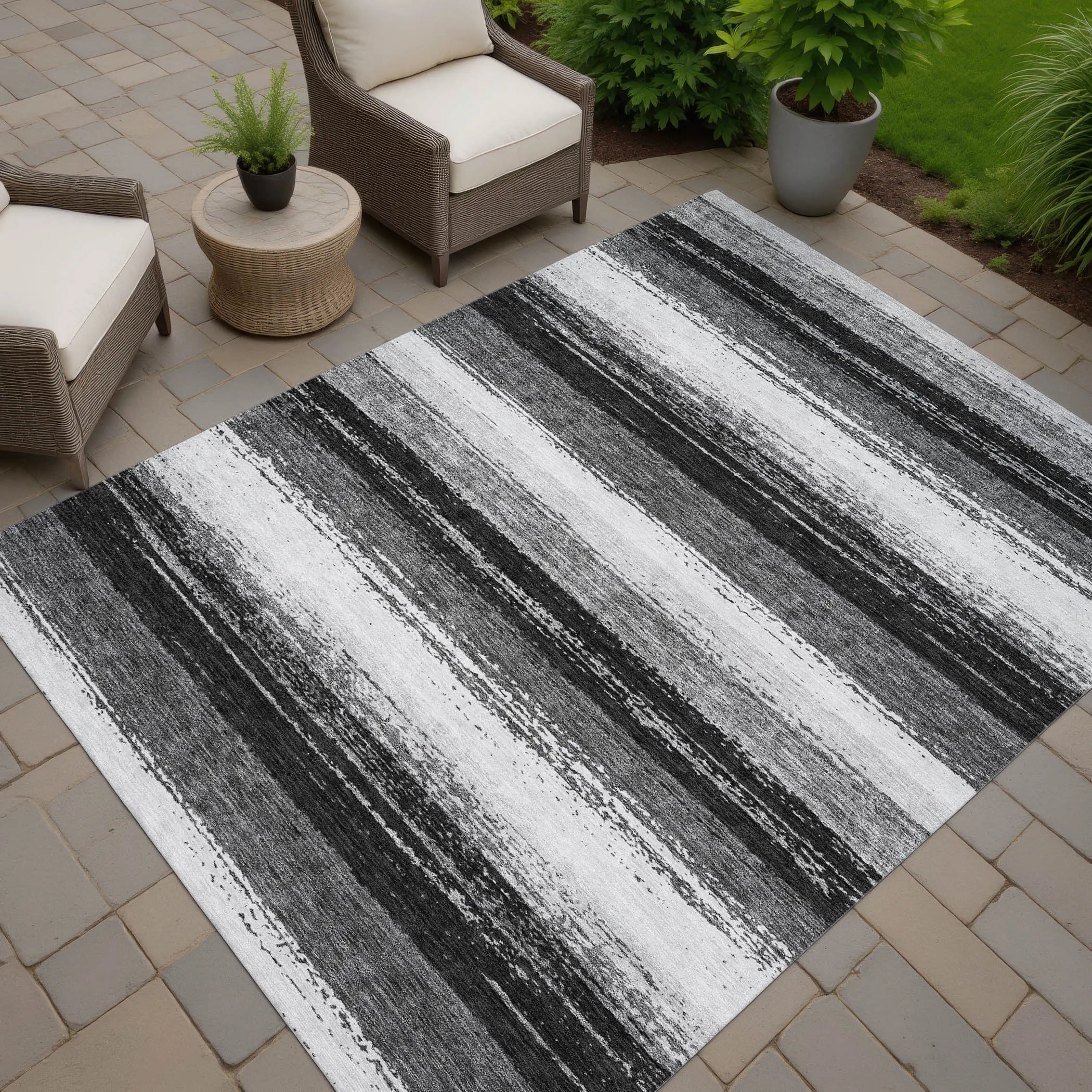 5' X 8' Black And Khaki Striped Washable Indoor Outdoor Area Rug Homeroots Outdoor