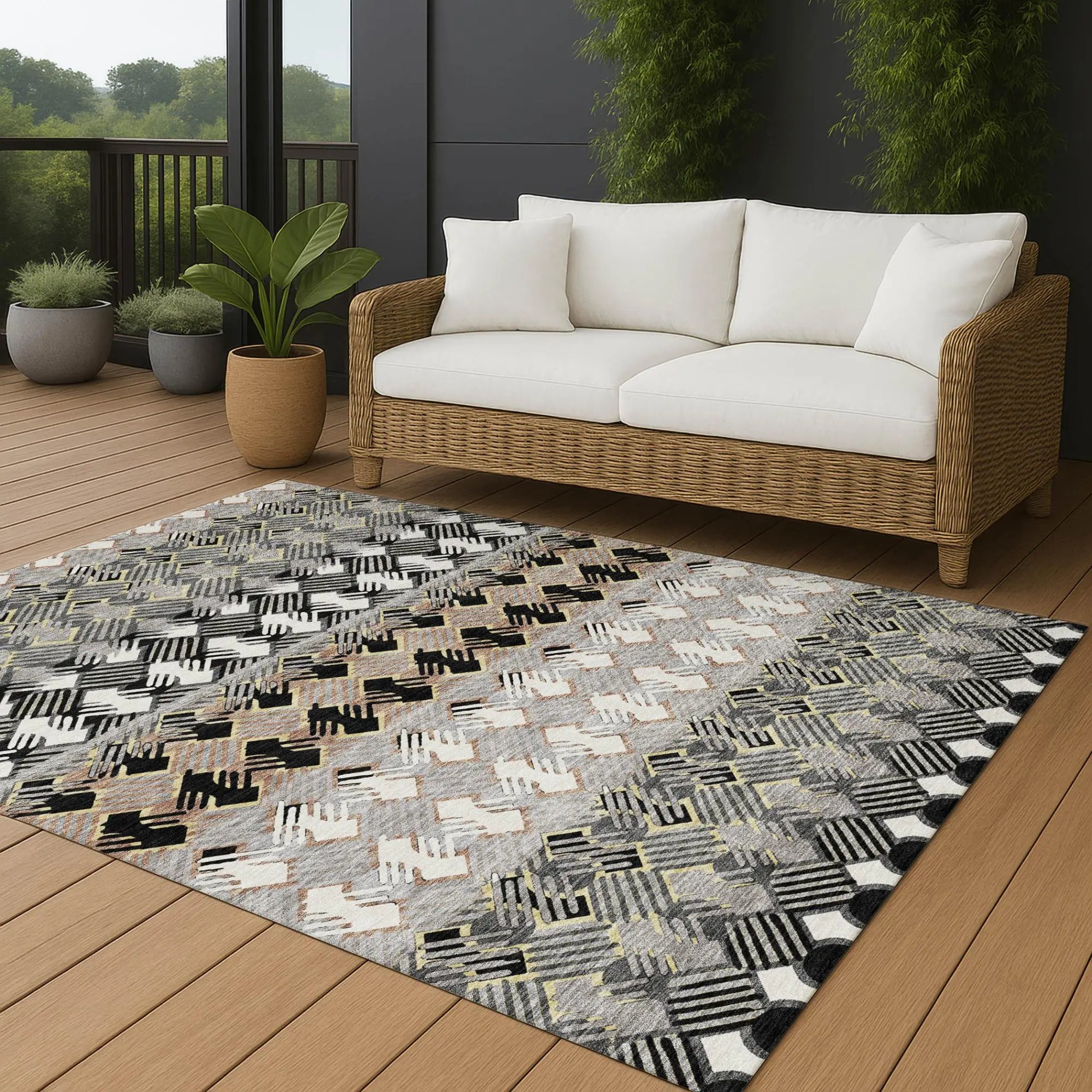 5' X 8' Black And Pewter Striped Washable Indoor Outdoor Area Rug Homeroots Outdoor