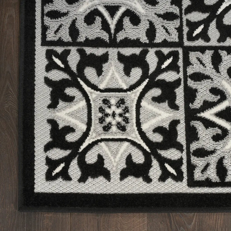 5' X 8' Black And White Fleur De Lis Stain Resistant Non Skid Area Rug Homeroots Outdoor