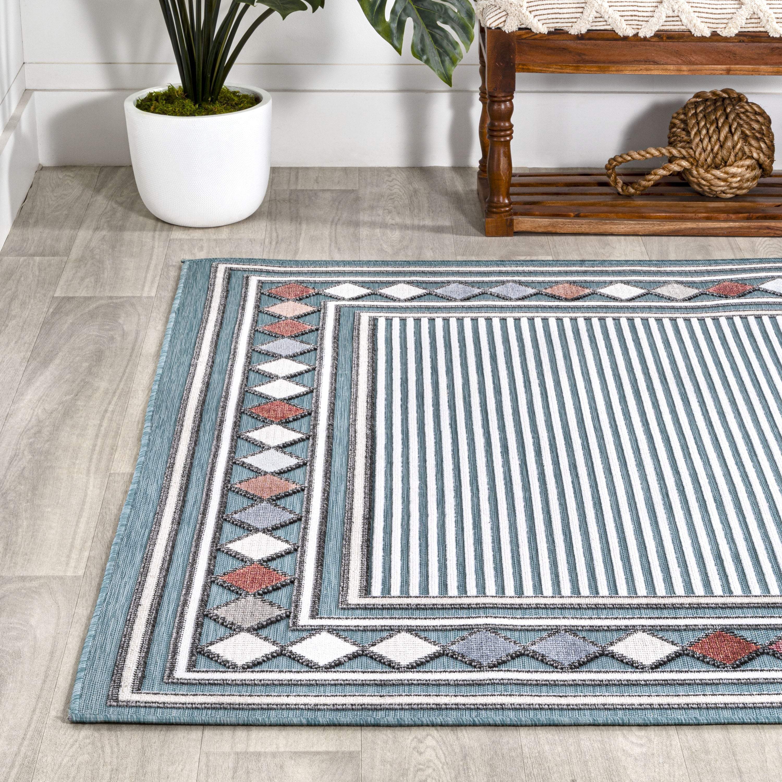 5' X 8' Blue And Ivory Geometric Indoor Outdoor Area Rug - GreatEagleInc