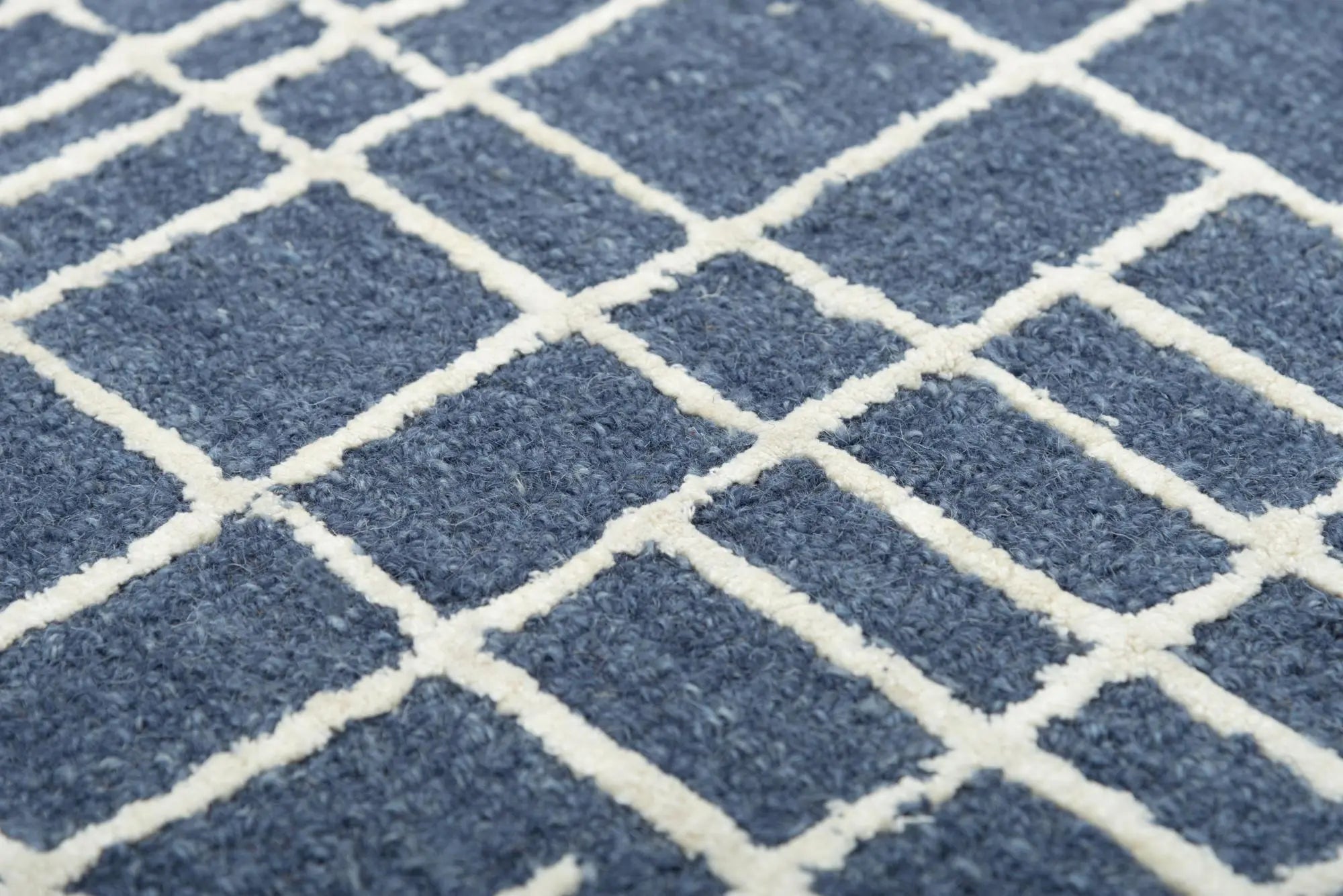 5' X 8' Blue And Ivory Wool Geometric Hand Tufted Area Rug Homeroots Home Decor