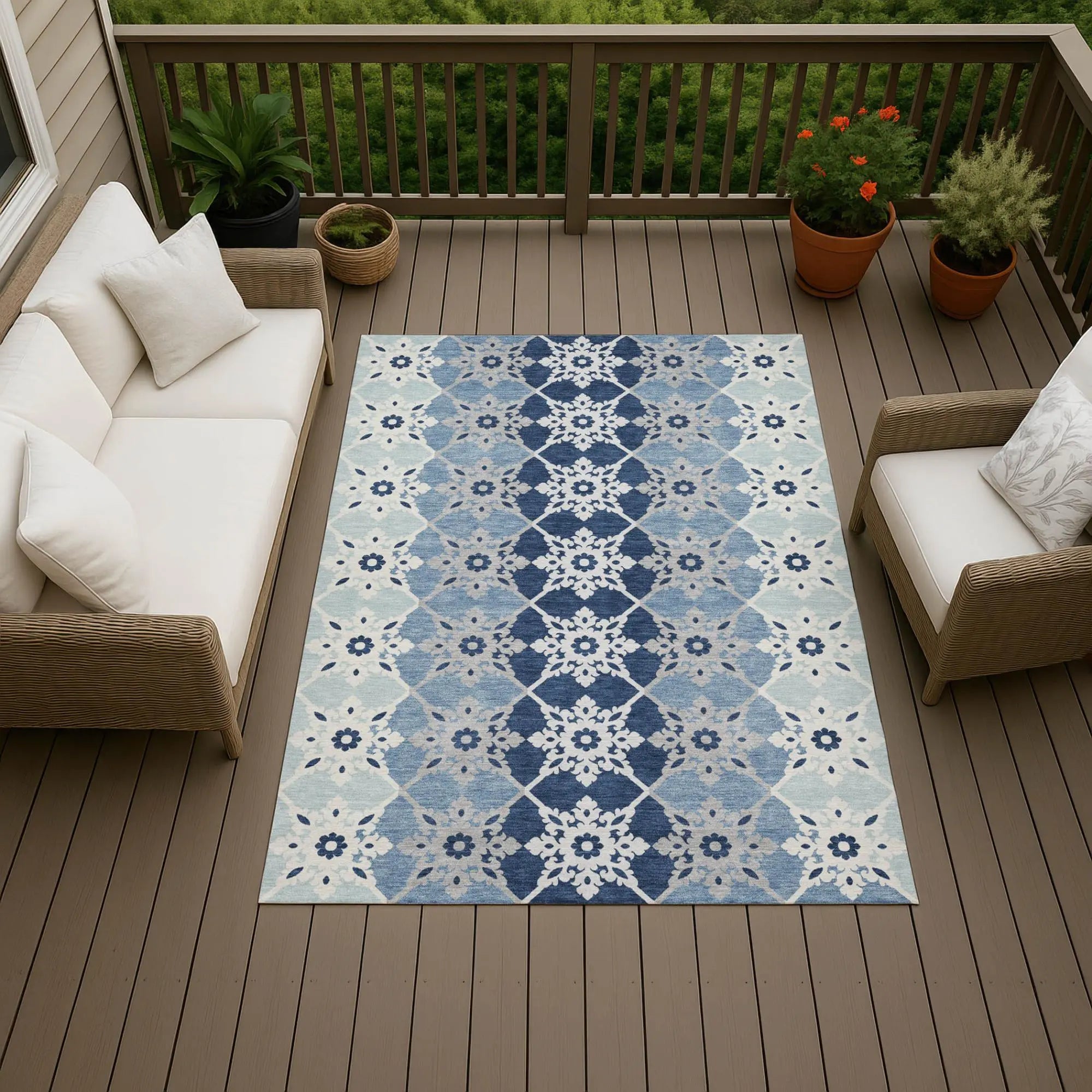 5' X 8' Blue And Pewter Floral Medallion Washable Indoor Outdoor Area Rug Homeroots Outdoor