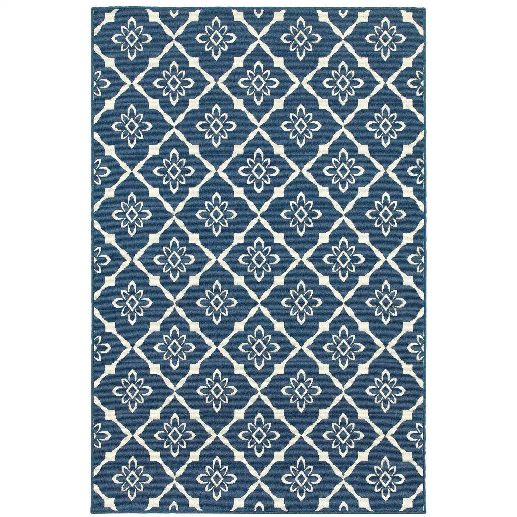 5' X 8' Blue and Ivory Floral Stain Resistant Indoor Outdoor Area Rug Homeroots Outdoor