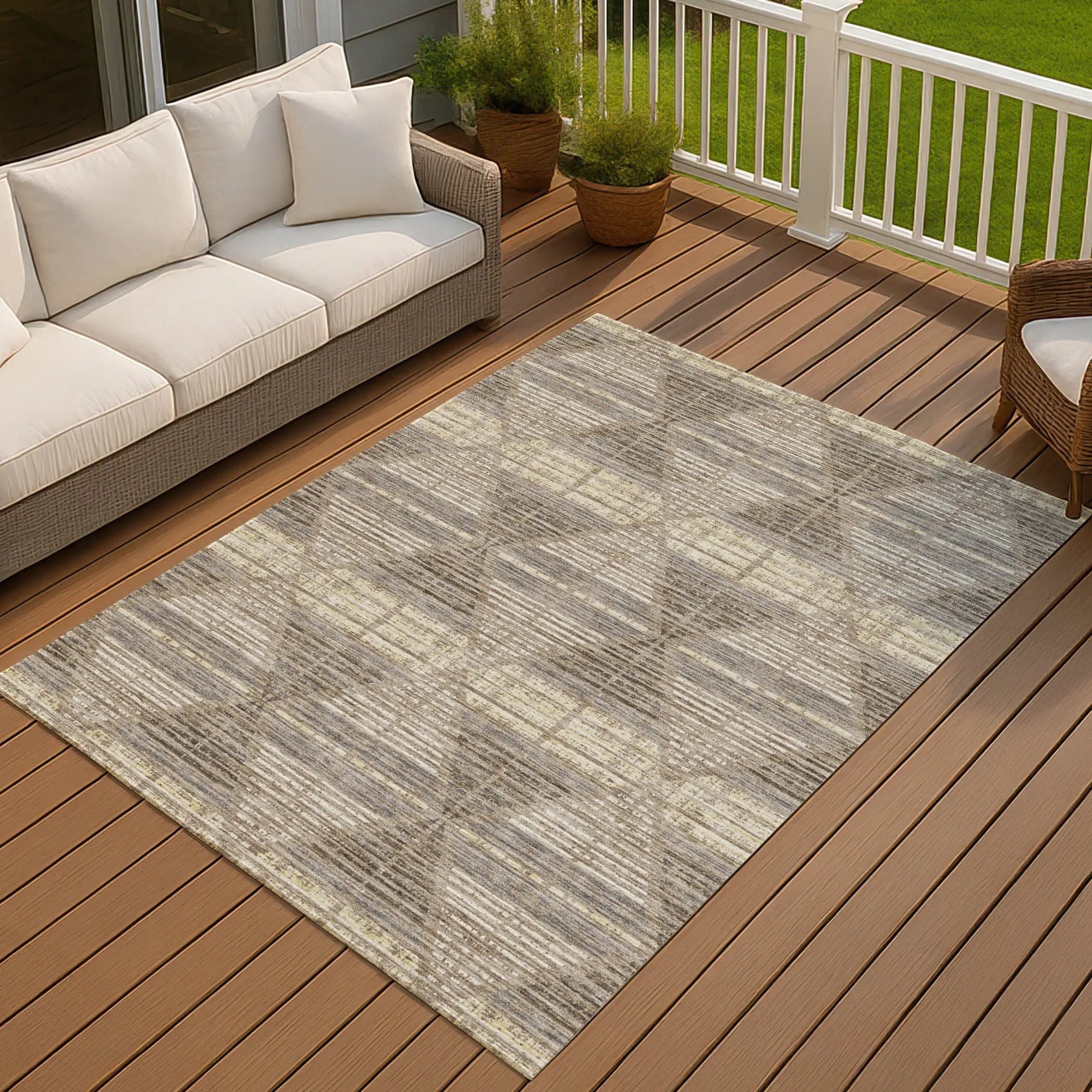5' X 8' Brown And Beige Geometric Washable Indoor Outdoor Area Rug Homeroots Outdoor