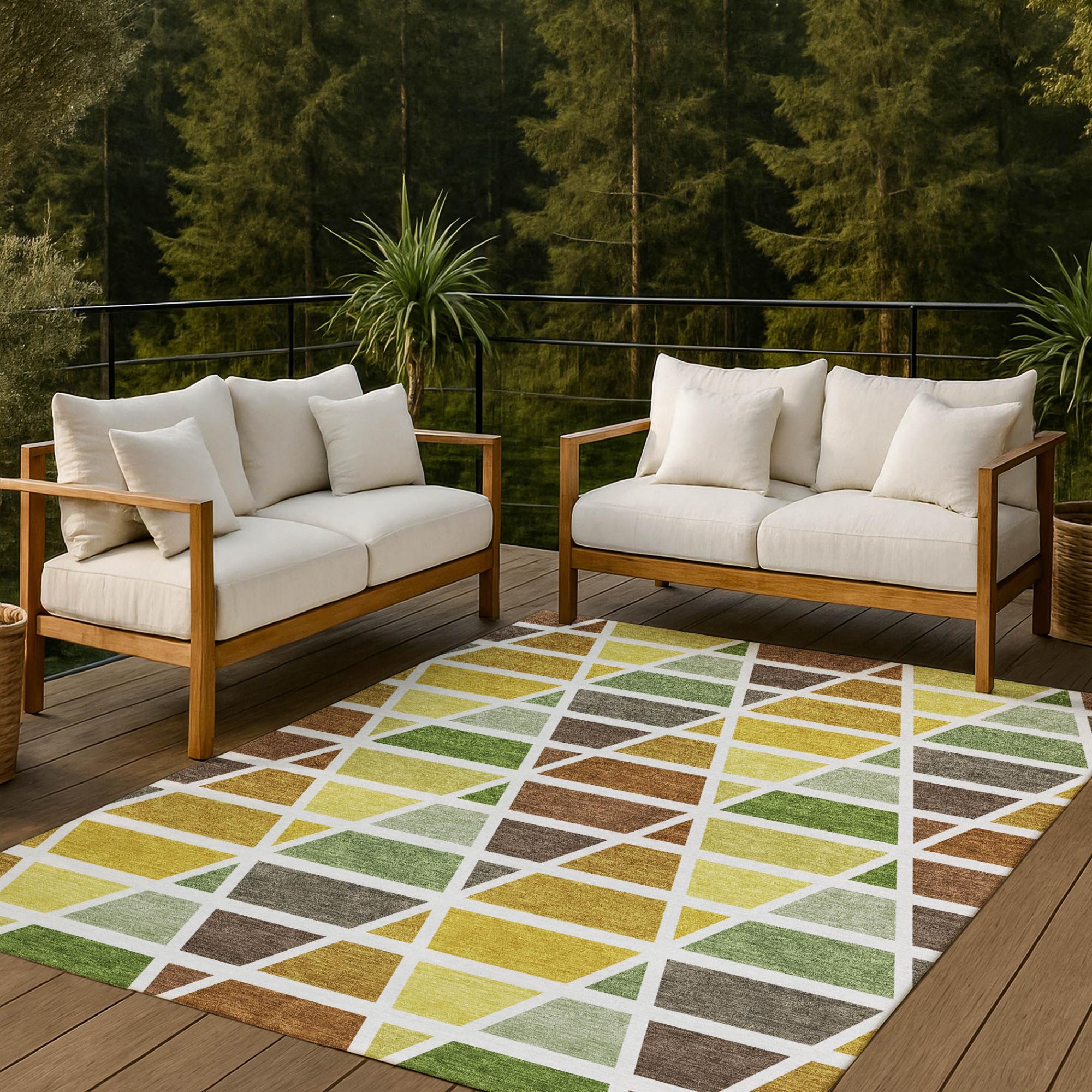 5' X 8' Brown And White Geometric Washable Indoor Outdoor Area Rug Homeroots Outdoor