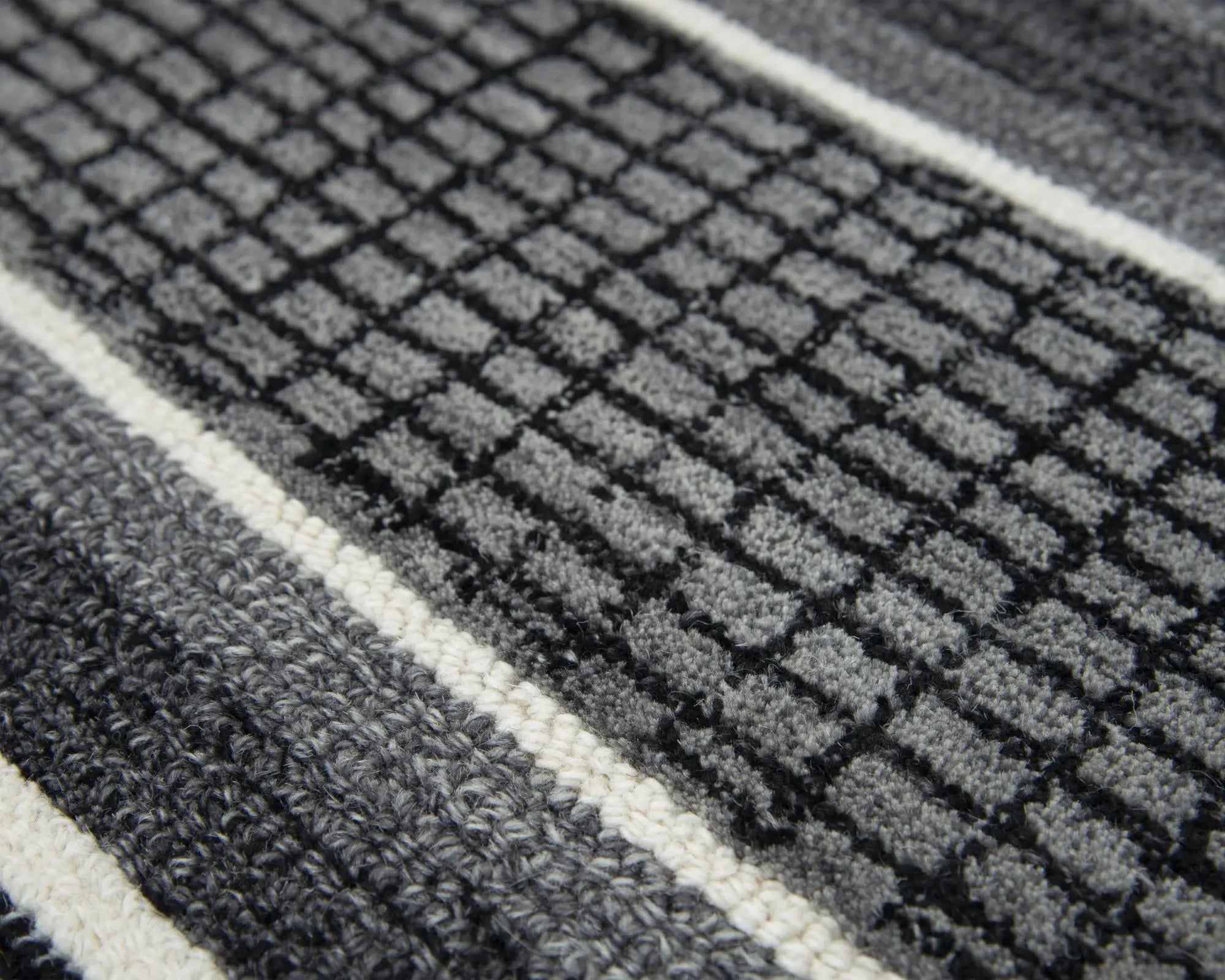 5' X 8' Charcoal And Gray Wool Striped Hand Tufted Area Rug Homeroots Home Decor