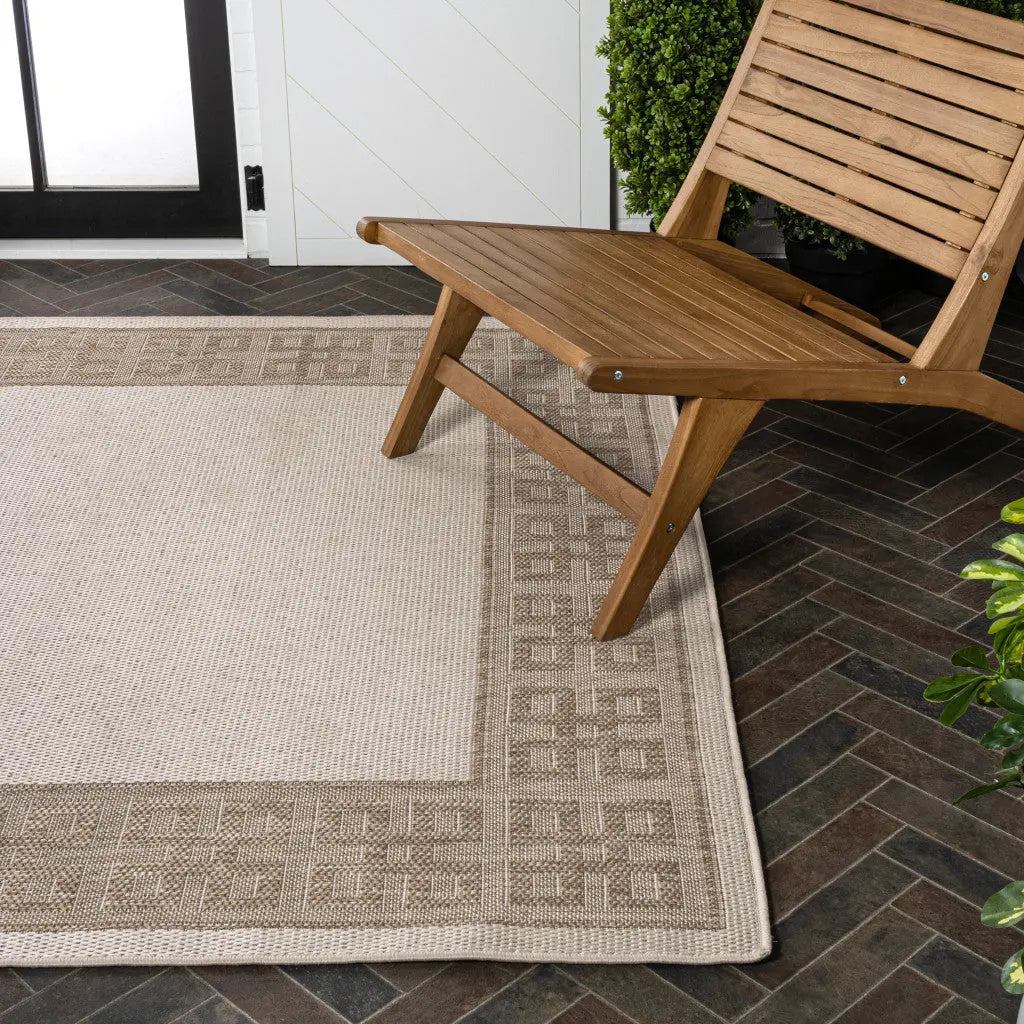 5' X 8' Cream And Beige Indoor Outdoor Area Rug - GreatEagleInc