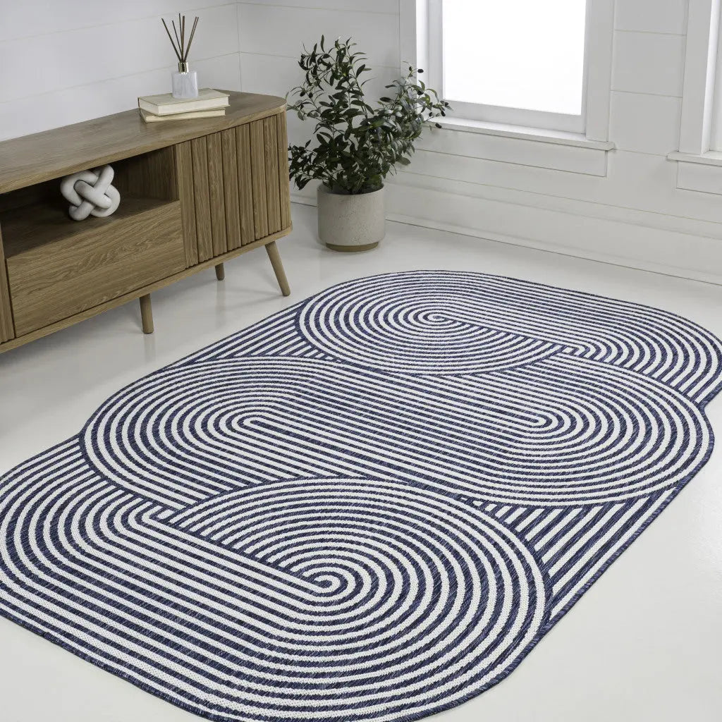 5' X 8' Cream And Navy Blue Abstract Indoor Outdoor Area Rug Homeroots Outdoor