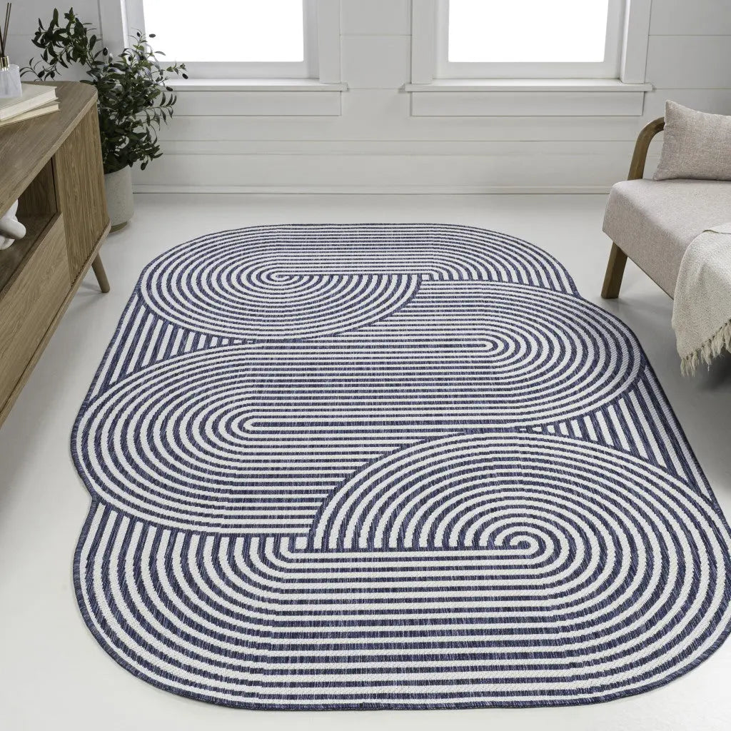 5' X 8' Cream And Navy Blue Abstract Indoor Outdoor Area Rug Homeroots Outdoor
