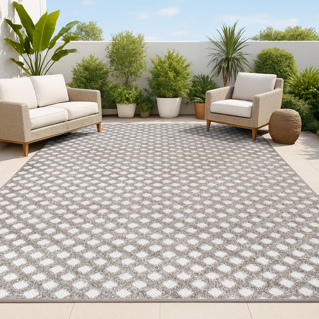 5' X 8' Dark Gray And Ivory Trellis Indoor Outdoor Area Rug - GreatEagleInc