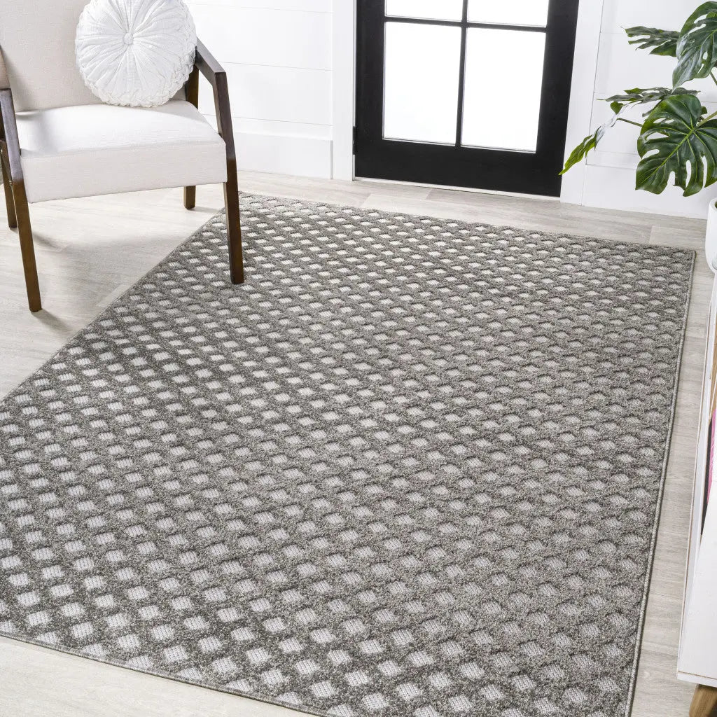5' X 8' Dark Gray And Ivory Trellis Indoor Outdoor Area Rug - GreatEagleInc
