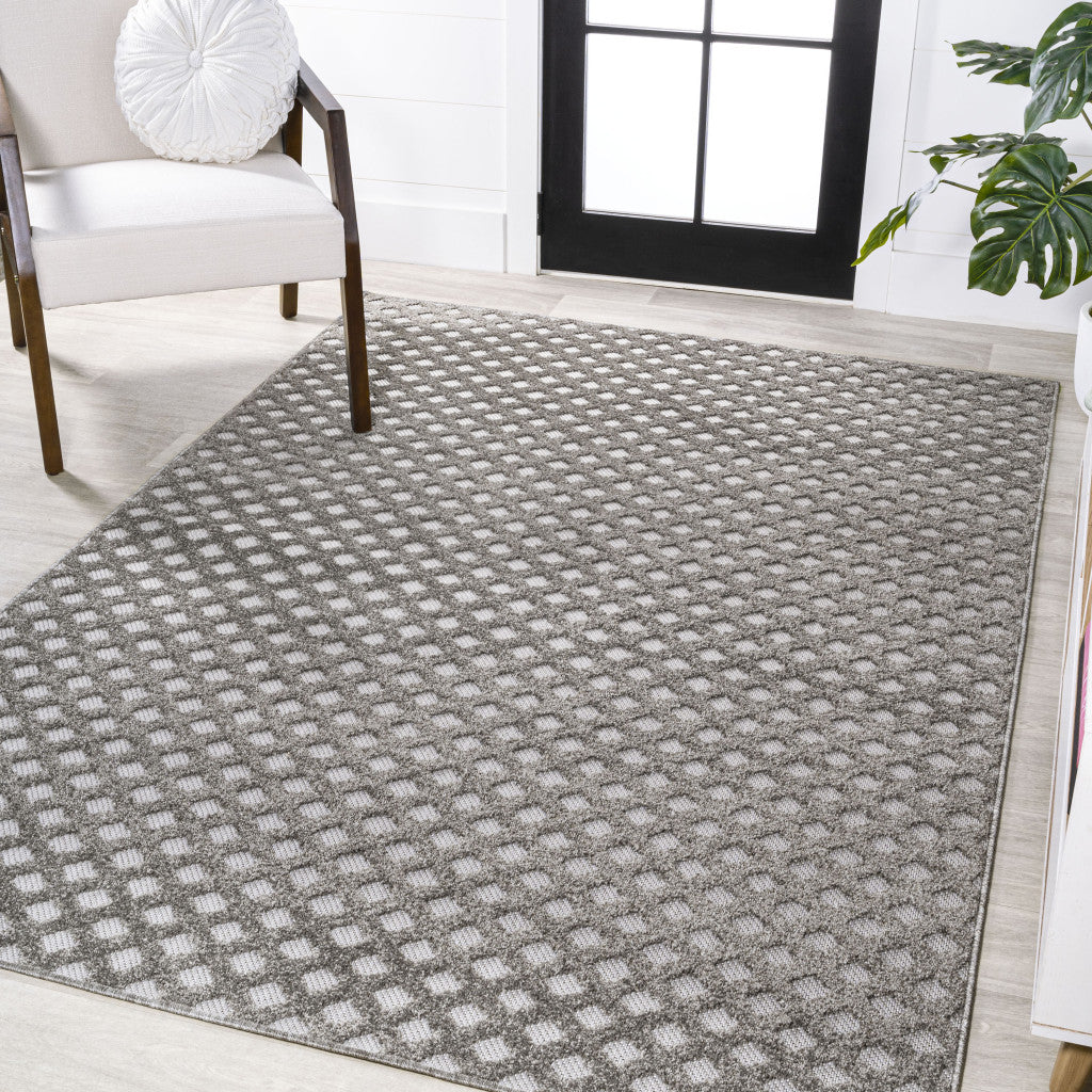 5' X 8' Dark Gray And Ivory Trellis Indoor Outdoor Area Rug - GreatEagleInc
