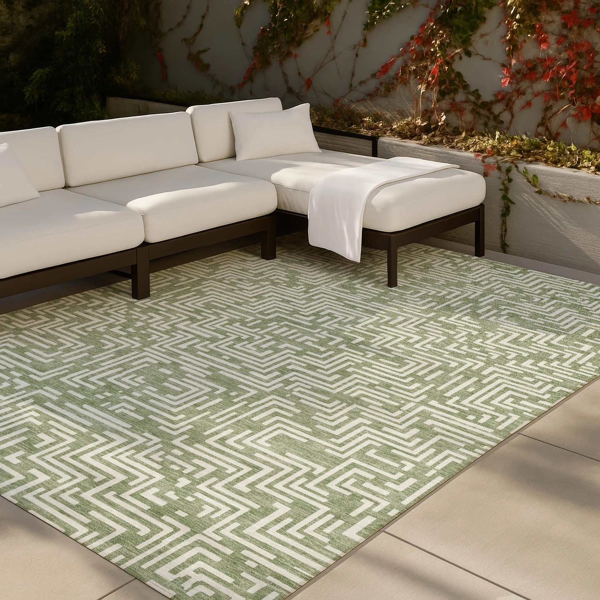 5' X 8' Fern Green And Copper Geometric Washable Indoor Outdoor Area Rug Homeroots Outdoor