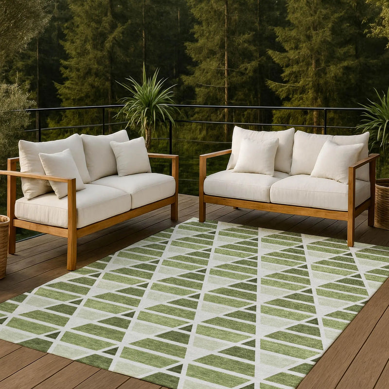 5' X 8' Fern Green And Green Geometric Washable Indoor Outdoor Area Rug Homeroots Outdoor