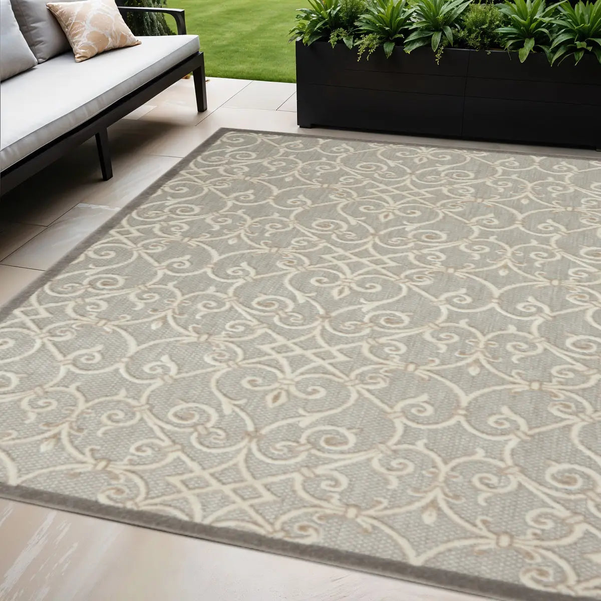 5' X 8' Gray And Ivory Indoor Outdoor Area Rug Homeroots Outdoor