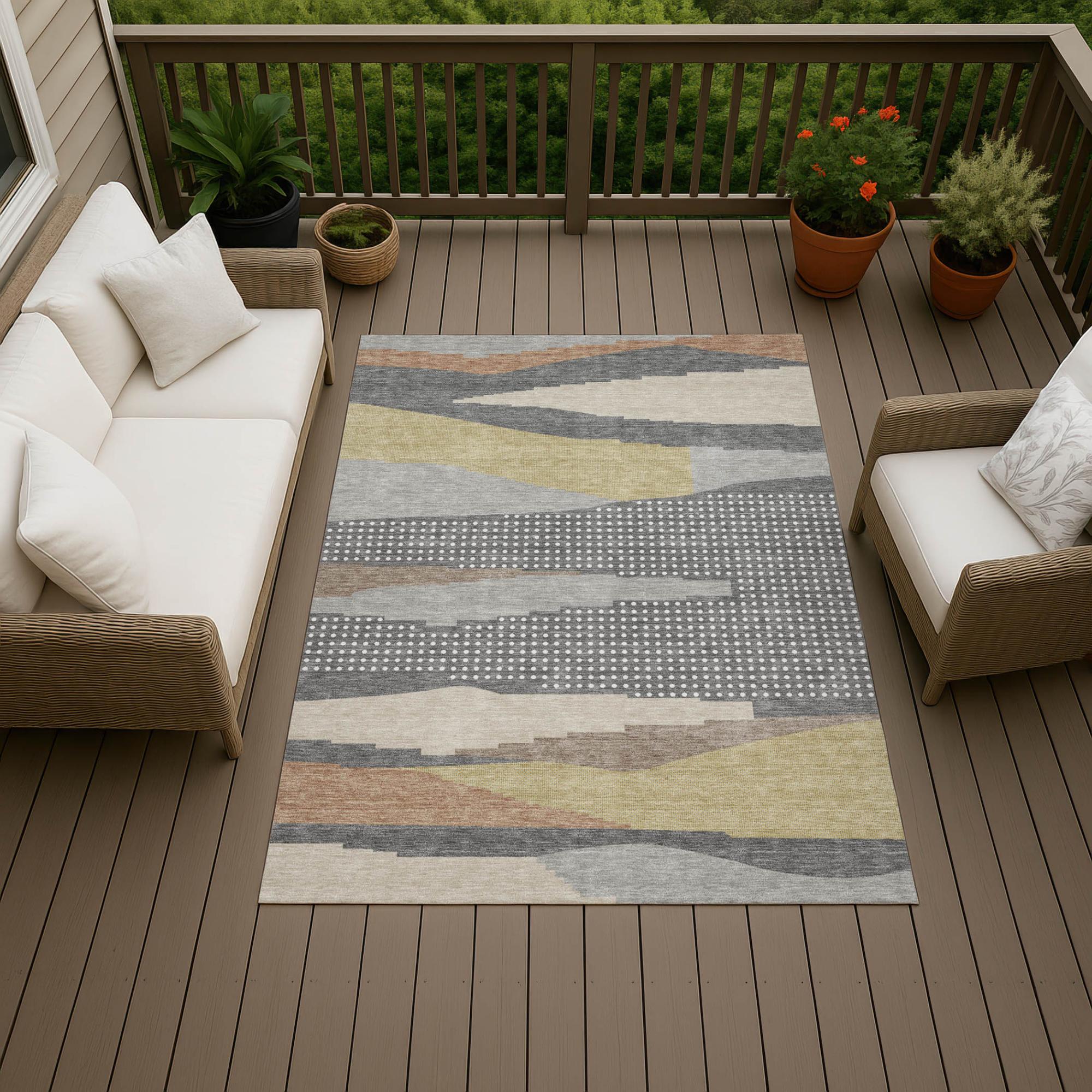 5' X 8' Gray And Pewter Abstract Washable Indoor Outdoor Area Rug Homeroots Outdoor