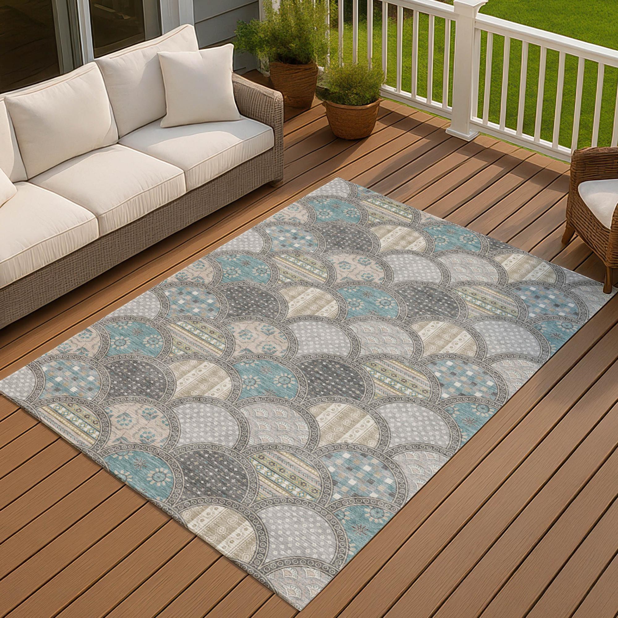 5' X 8' Gray And Silver Geometric Washable Indoor Outdoor Area Rug Homeroots Outdoor