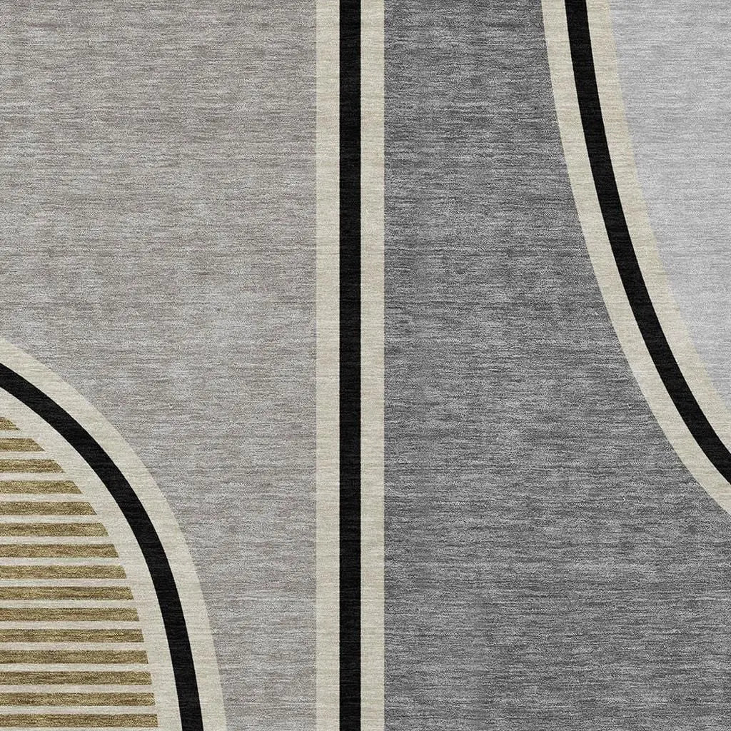 5' X 8' Gray And Silver Geometric Washable Indoor Outdoor Area Rug Homeroots Outdoor