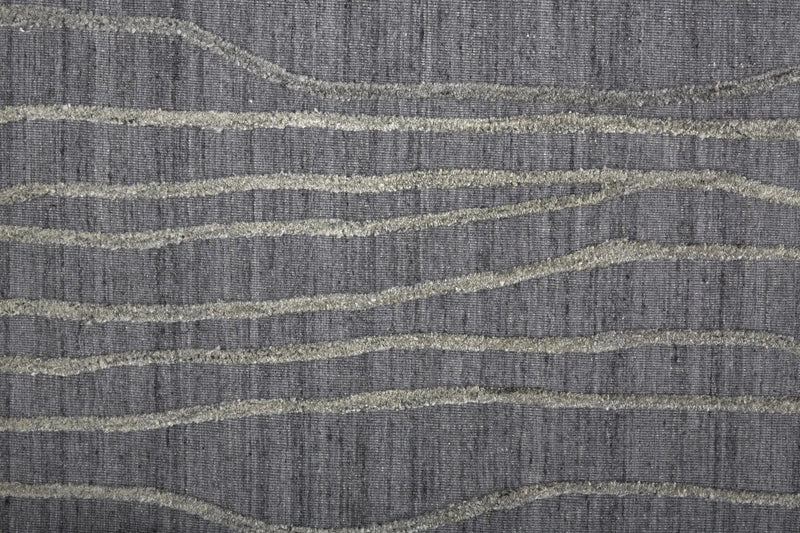 5' X 8' Gray And Silver Hand Woven Area Rug Homeroots Home Decor
