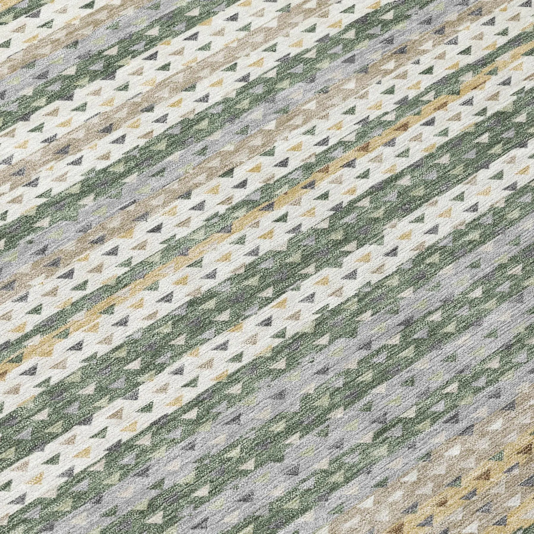 5' X 8' Green And Beige Striped Washable Indoor Outdoor Area Rug Homeroots Outdoor