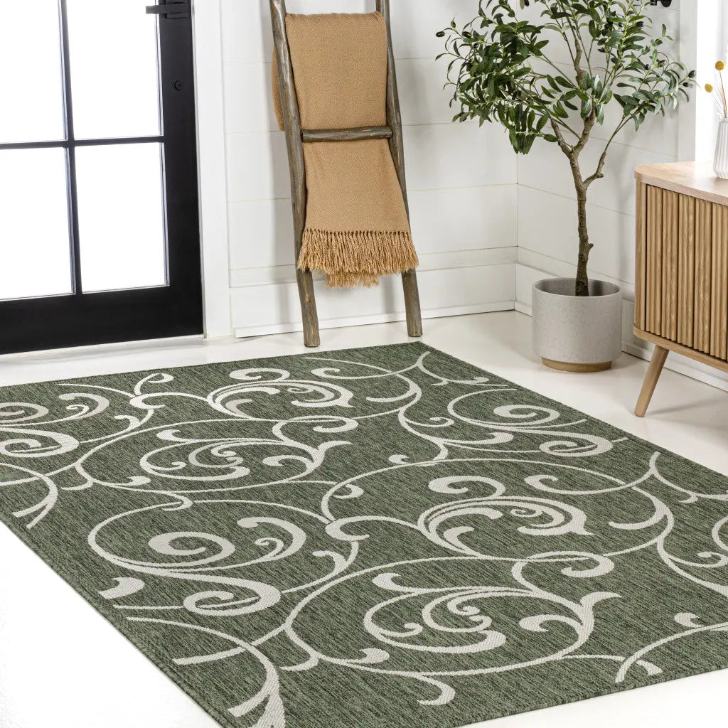 5' X 8' Green And Cream Floral Indoor Outdoor Area Rug Homeroots Outdoor