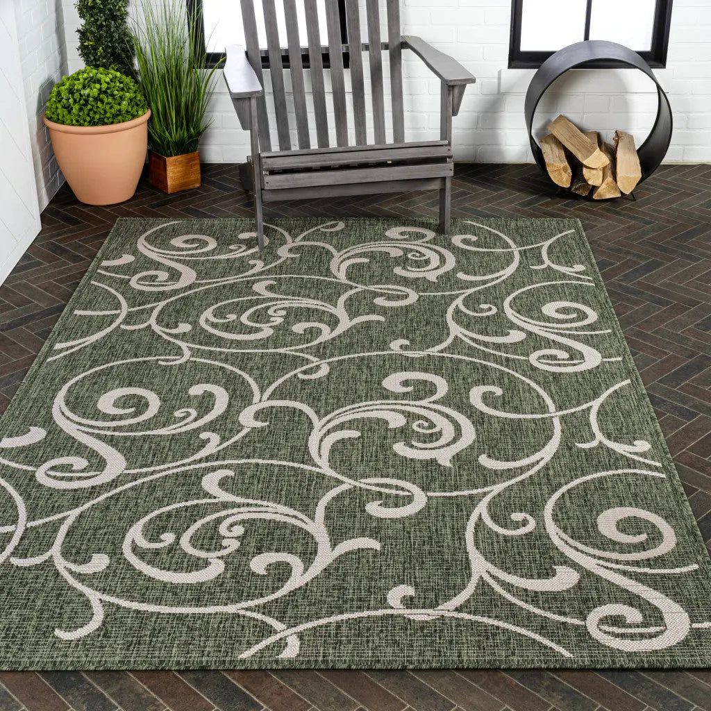5' X 8' Green And Cream Floral Indoor Outdoor Area Rug Homeroots Outdoor
