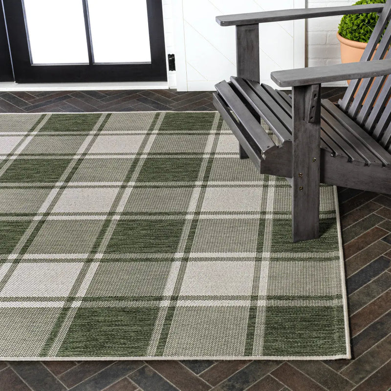 5' X 8' Green And Cream Gingham Indoor Outdoor Area Rug - GreatEagleInc
