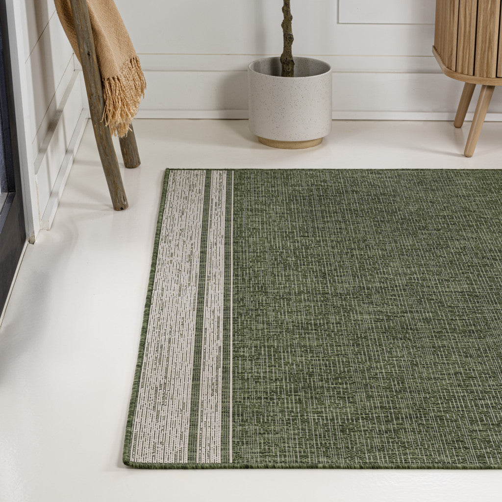 5' X 8' Green And Cream Indoor Outdoor Area Rug - GreatEagleInc
