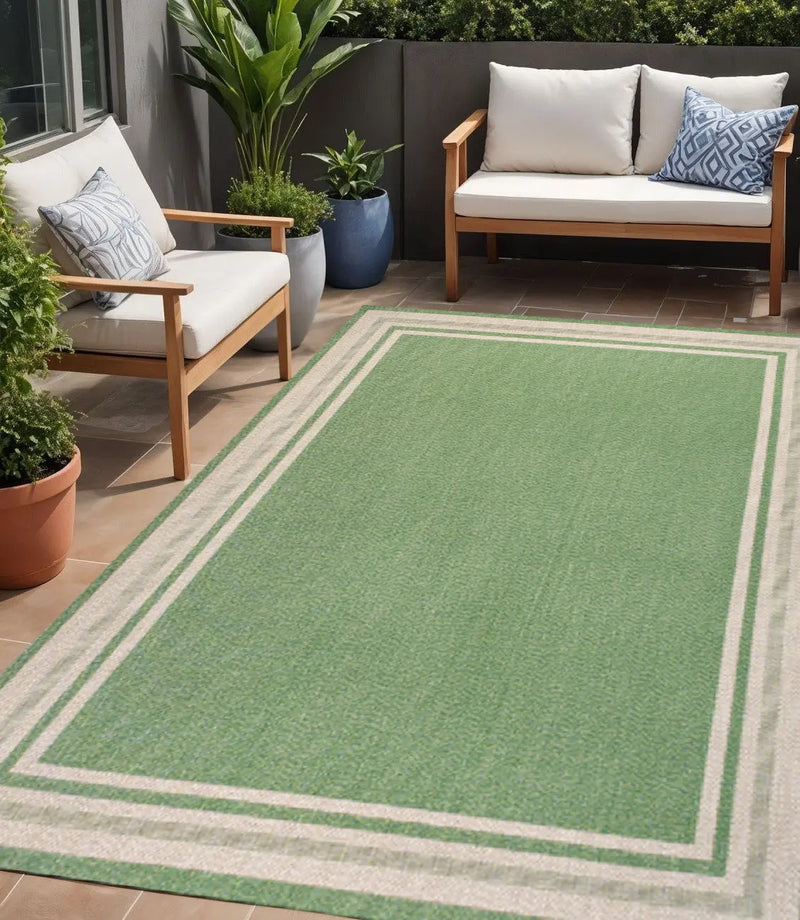 5' X 8' Green And Cream Indoor Outdoor Area Rug Homeroots Outdoor