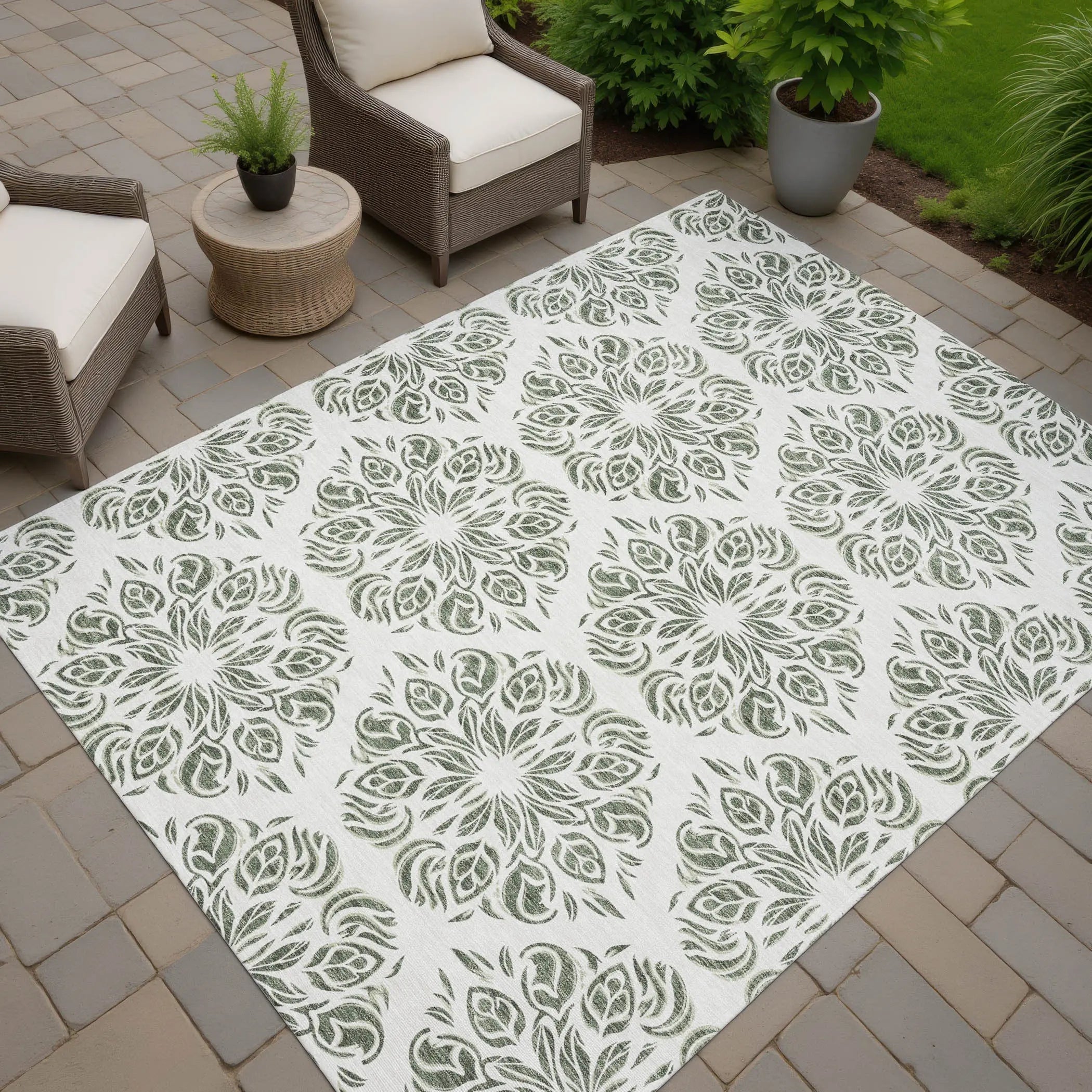 5' X 8' Green And Ivory Damask Washable Indoor Outdoor Area Rug Homeroots Outdoor