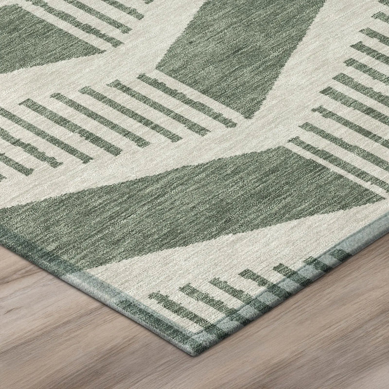 5' X 8' Green And Ivory Geometric Washable Indoor Outdoor Area Rug Homeroots Outdoor