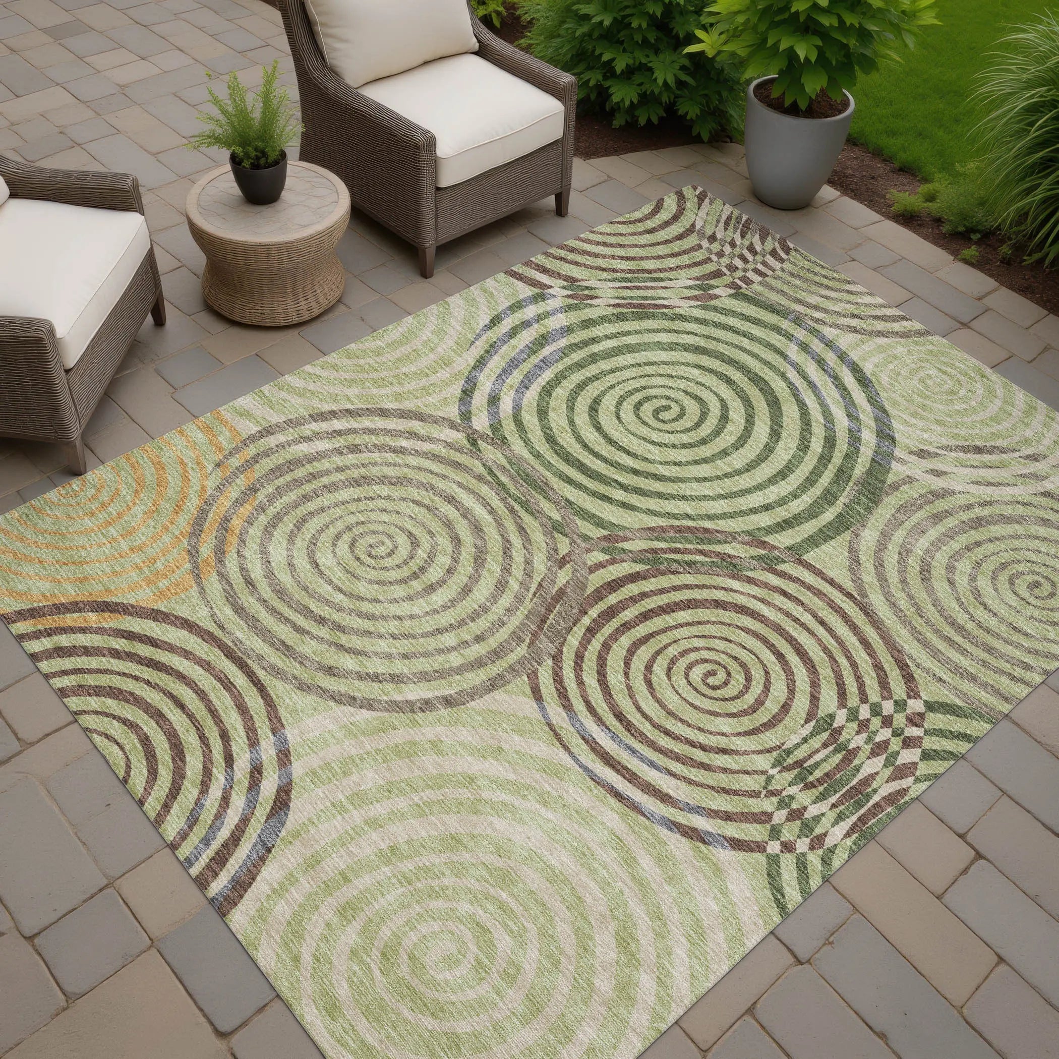 5' X 8' Green And Olive Green Geometric Washable Indoor Outdoor Area Rug Homeroots Outdoor