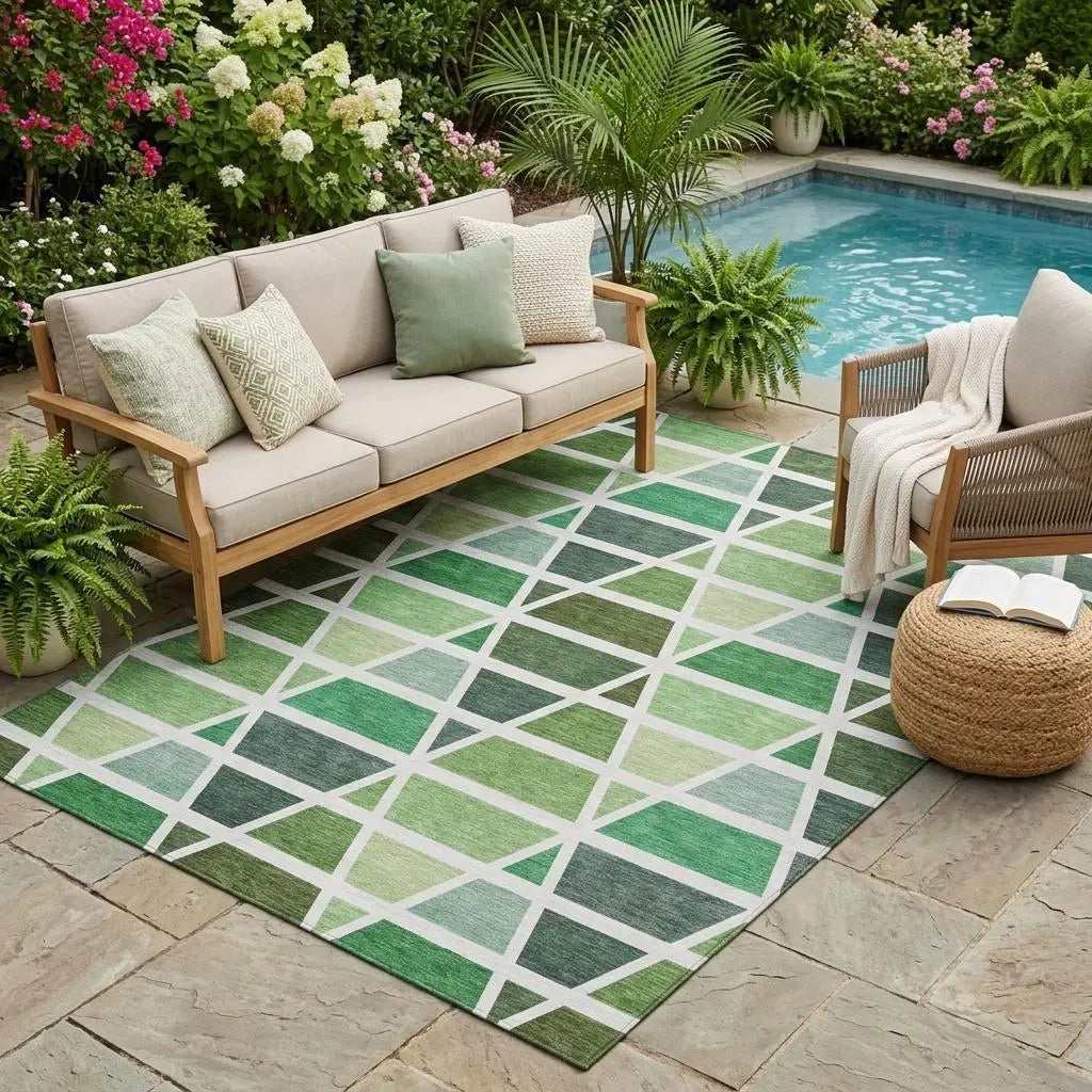 5' X 8' Green And White Geometric Washable Indoor Outdoor Area Rug Homeroots Outdoor