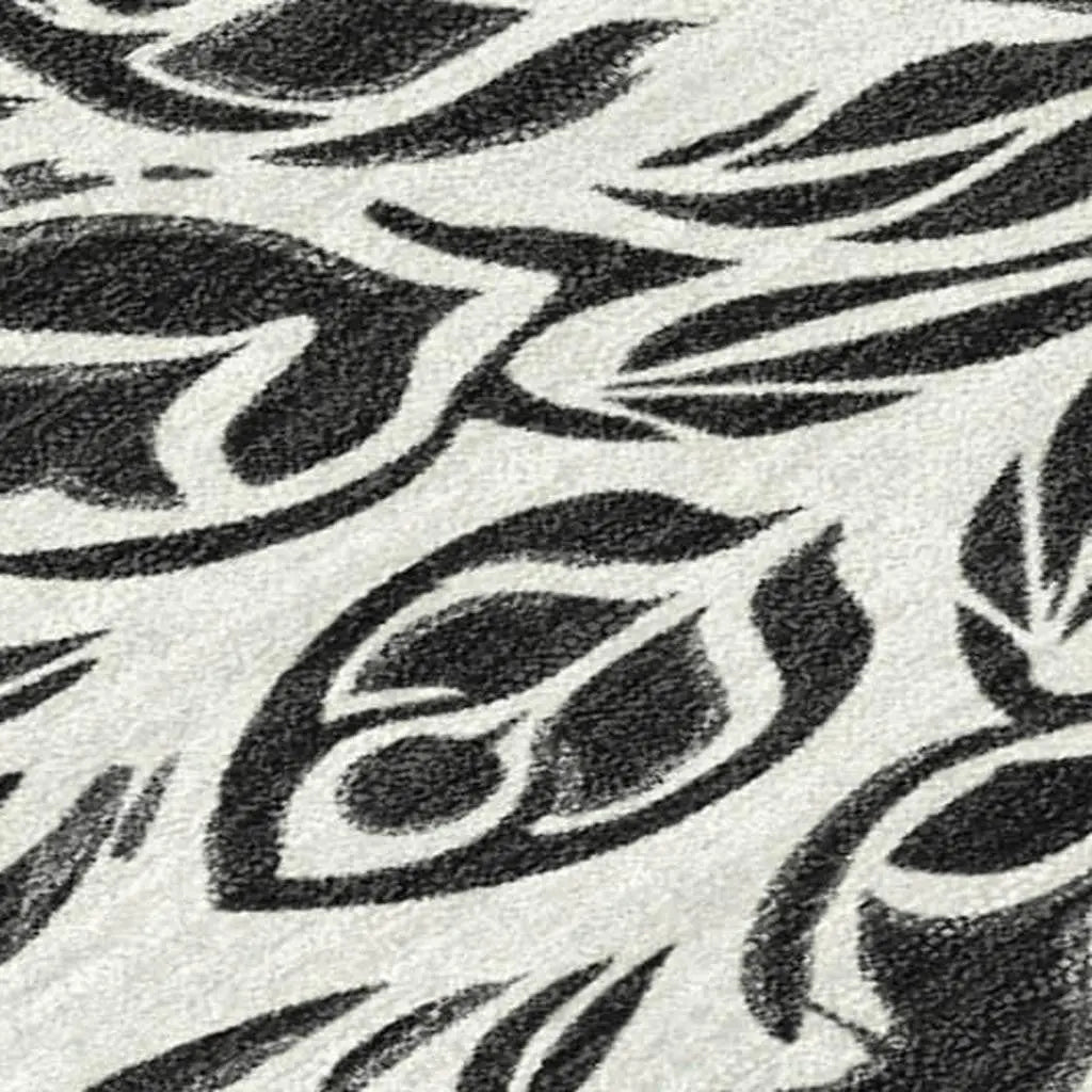 5' X 8' Ivory And Black Damask Washable Indoor Outdoor Area Rug Homeroots Outdoor