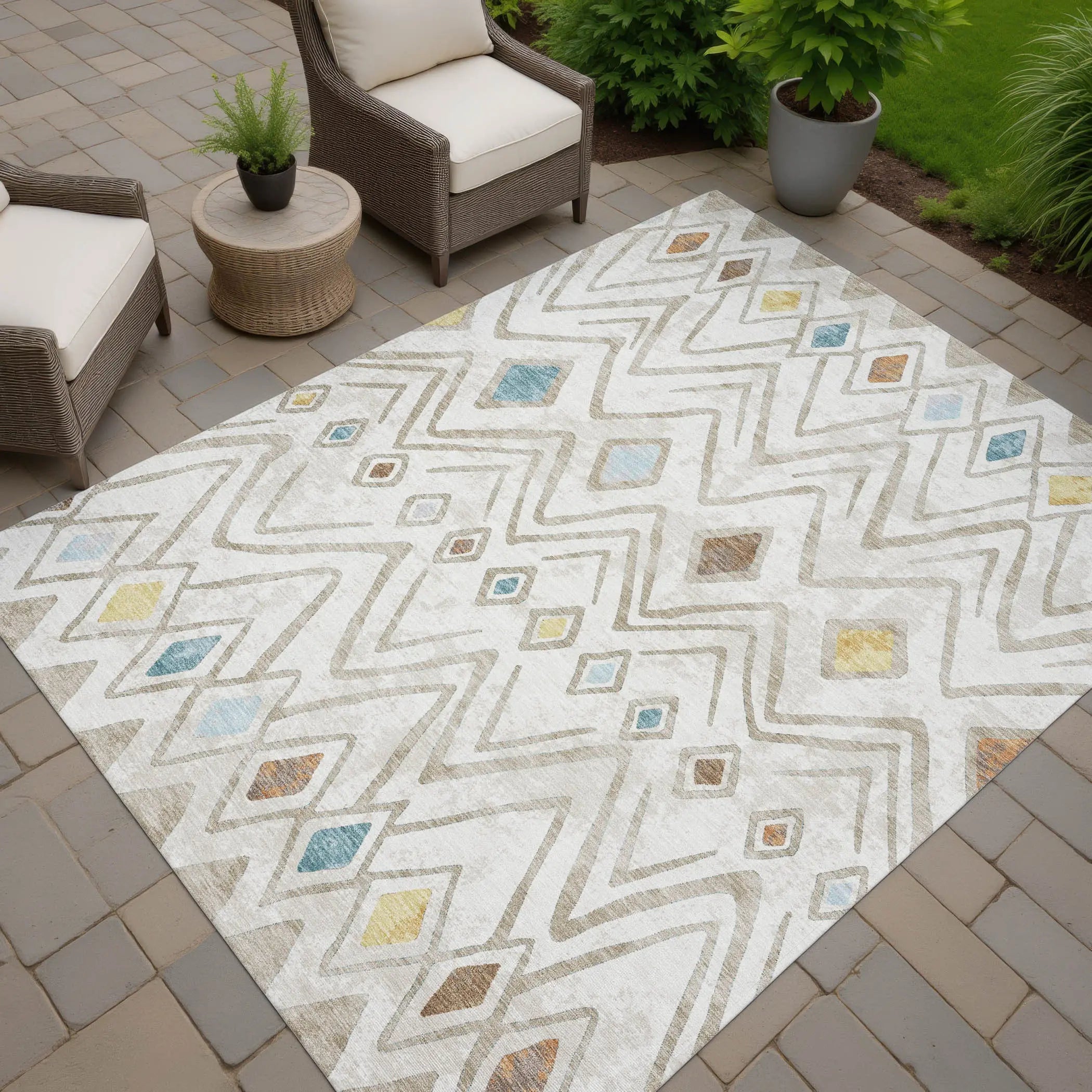 5' X 8' Ivory And Brown Geometric Washable Indoor Outdoor Area Rug Homeroots Outdoor