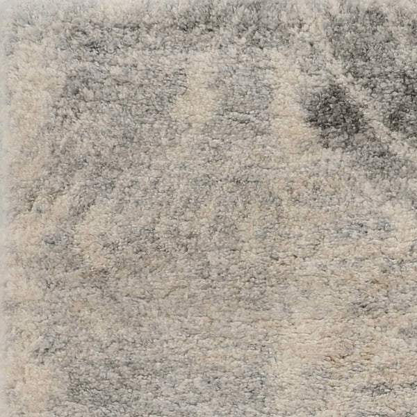 5' X 8' Ivory And Gray Diamond Area Rug Homeroots Home Decor