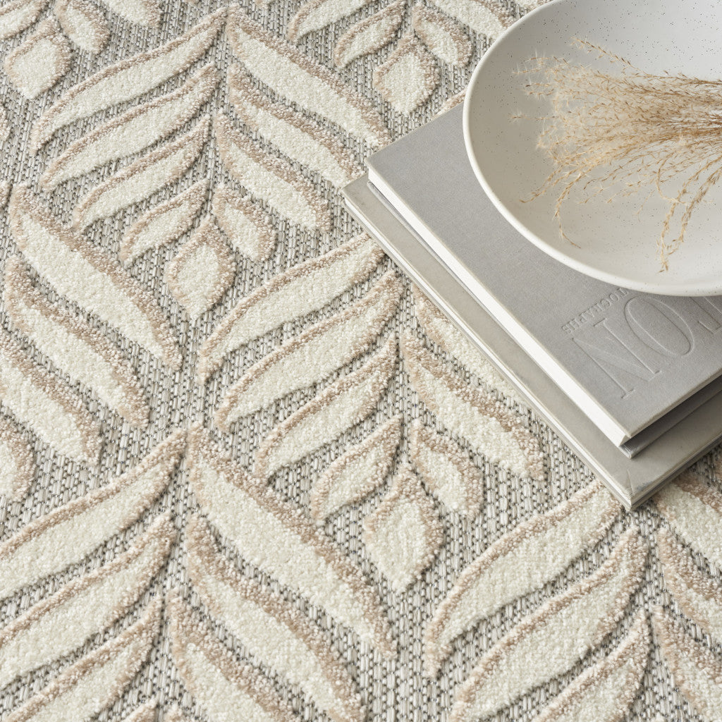 5' X 8' Ivory And Grey Floral Stain Resistant Non Skid Area Rug Homeroots Outdoor