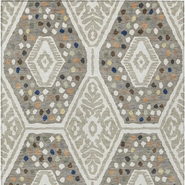 5' X 8' Ivory And Taupe Tribal Washable Indoor Outdoor Area Rug Homeroots Outdoor