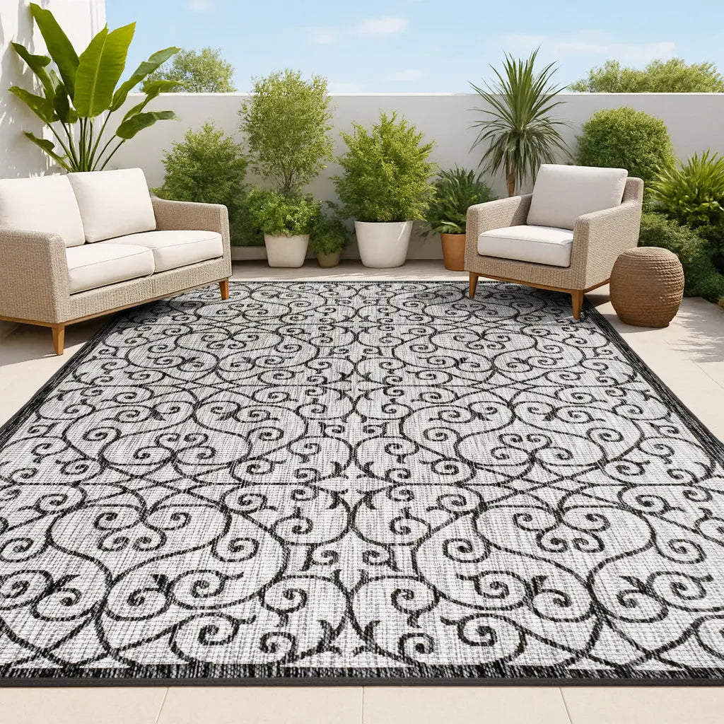 5' X 8' Light Gray And Black Geometric Indoor Outdoor Area Rug Homeroots Outdoor