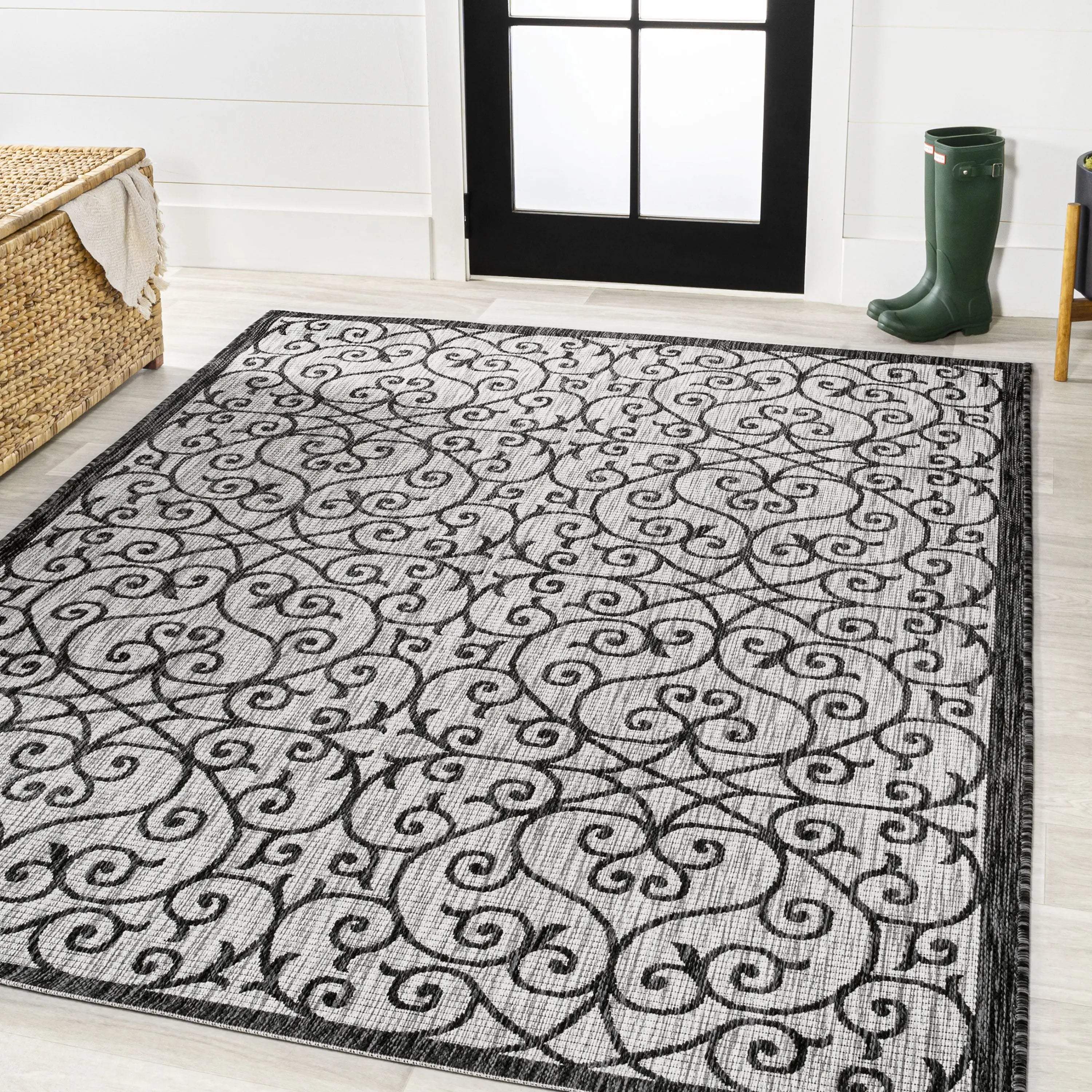 5' X 8' Light Gray And Black Geometric Indoor Outdoor Area Rug Homeroots Outdoor