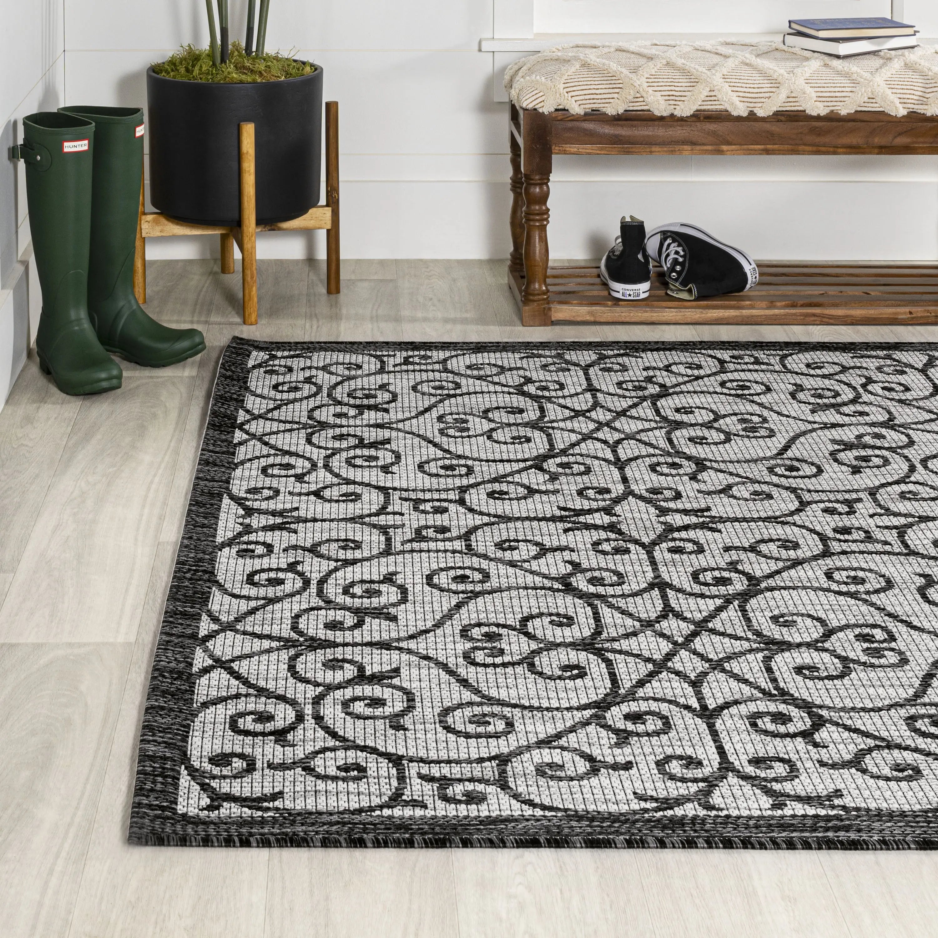 5' X 8' Light Gray And Black Geometric Indoor Outdoor Area Rug Homeroots Outdoor