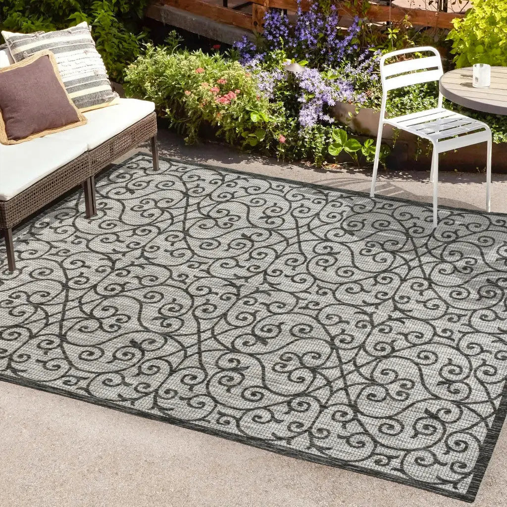 5' X 8' Light Gray And Black Geometric Indoor Outdoor Area Rug Homeroots Outdoor