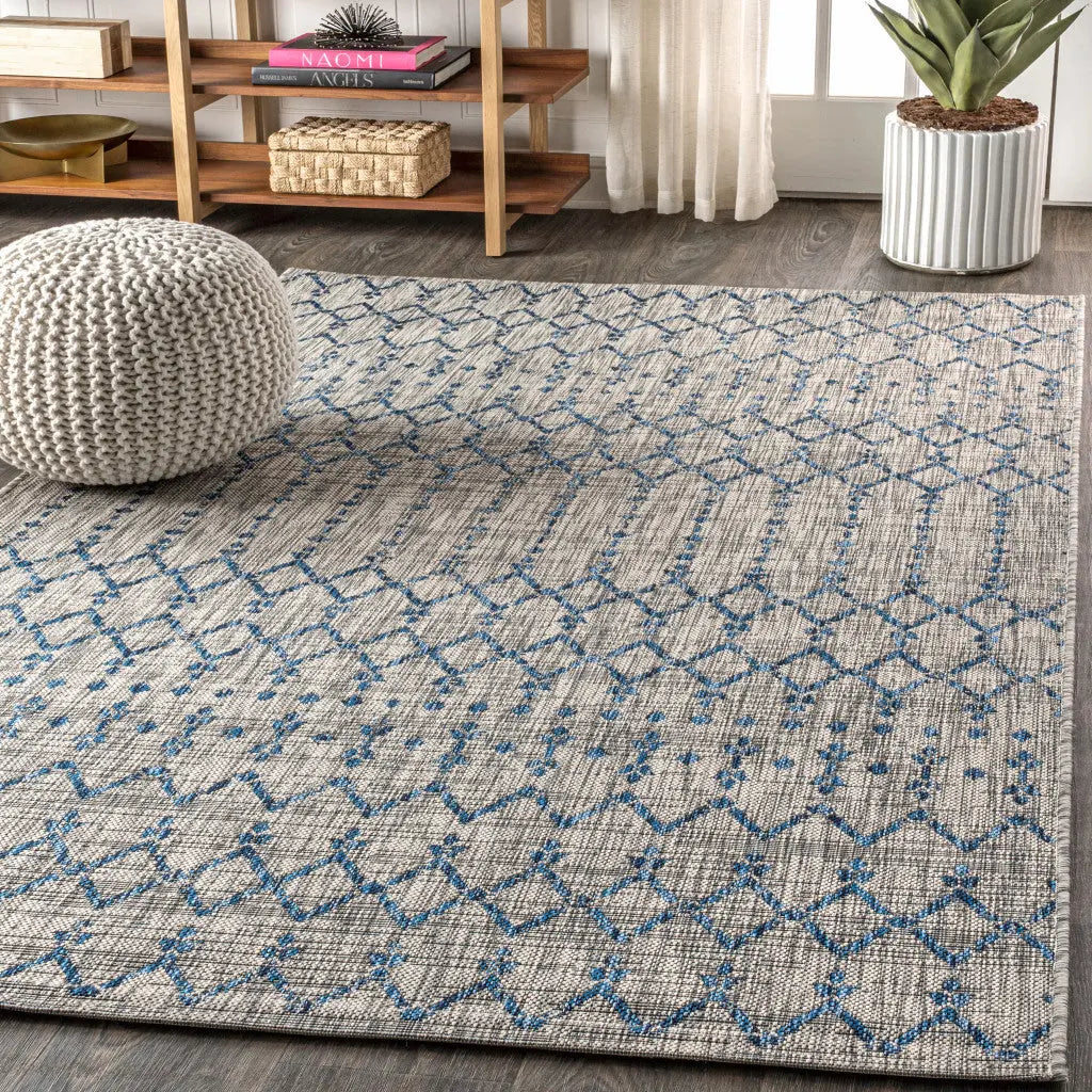 5' X 8' Light Gray And Navy Blue Trellis Indoor Outdoor Area Rug Homeroots Outdoor