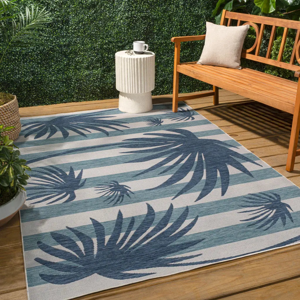 5' X 8' Navy Blue And Cream Floral Indoor Outdoor Area Rug Homeroots Outdoor