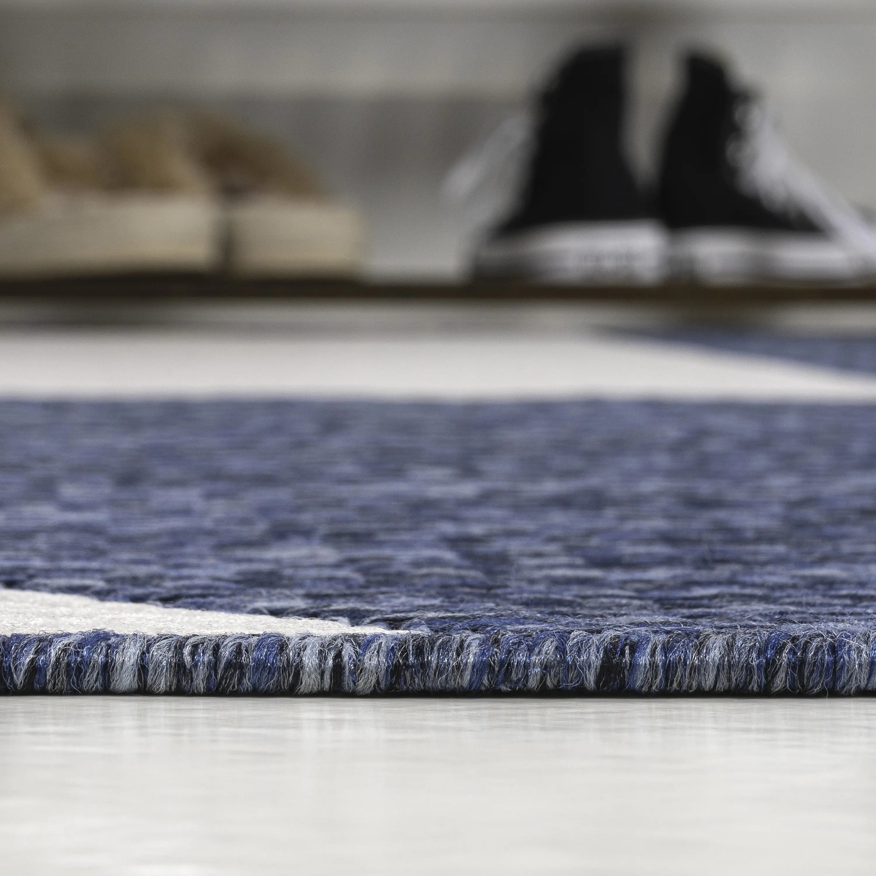5' X 8' Navy Blue And Cream Geometric Indoor Outdoor Area Rug Homeroots Outdoor