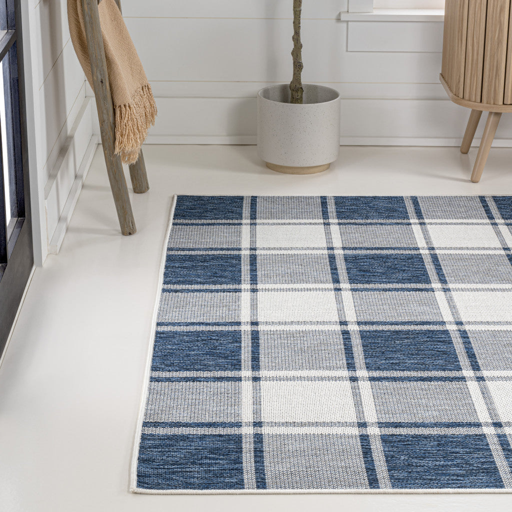 5' X 8' Navy Blue And Cream Gingham Indoor Outdoor Area Rug - GreatEagleInc